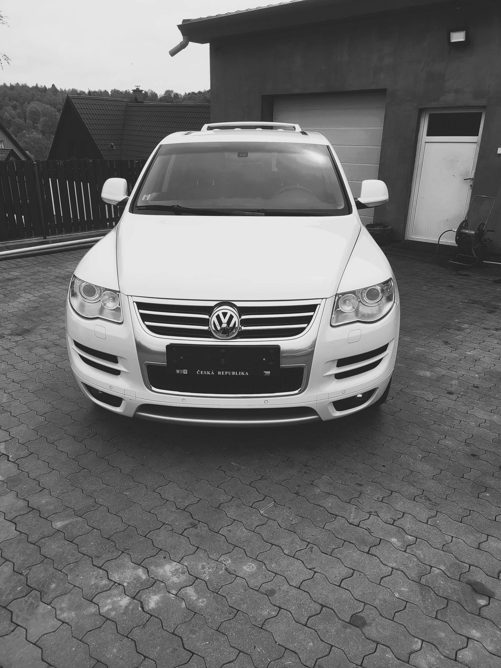 VOLKSWAGEN TOUAREG 3.0TDI V6 PRODÁNO